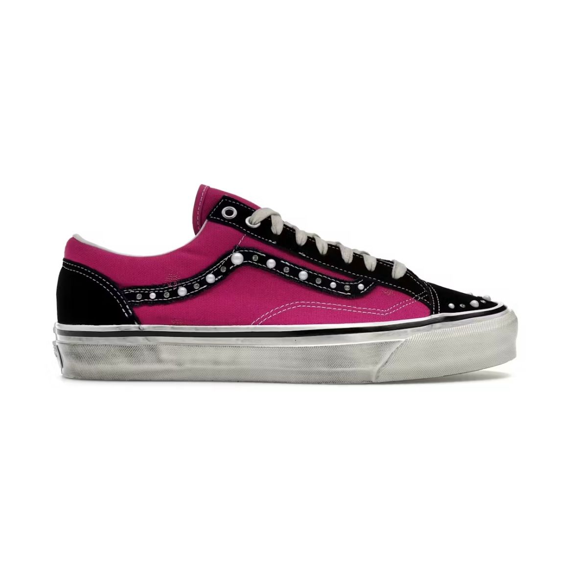 Vans Old Skool 36 pink/black sneaker, low-top, with pearlized studs outlining the side stripe and a distressed white sole.